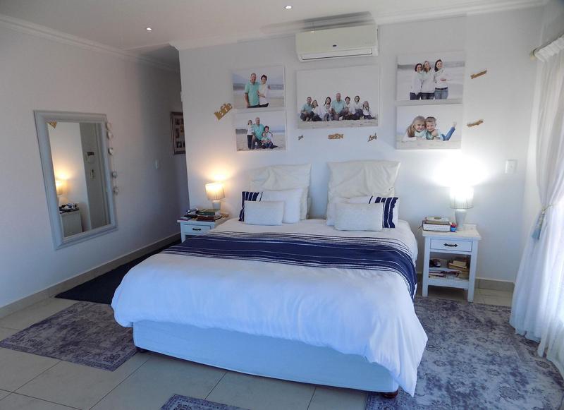 4 Bedroom Property for Sale in Monte Christo Western Cape
